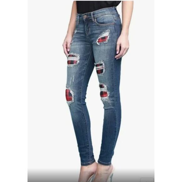 Judy Blue Mid Rise Skinny Distressed Jeans with Red Buffalo Plaid Patch 7/28 - Picture 1 of 10